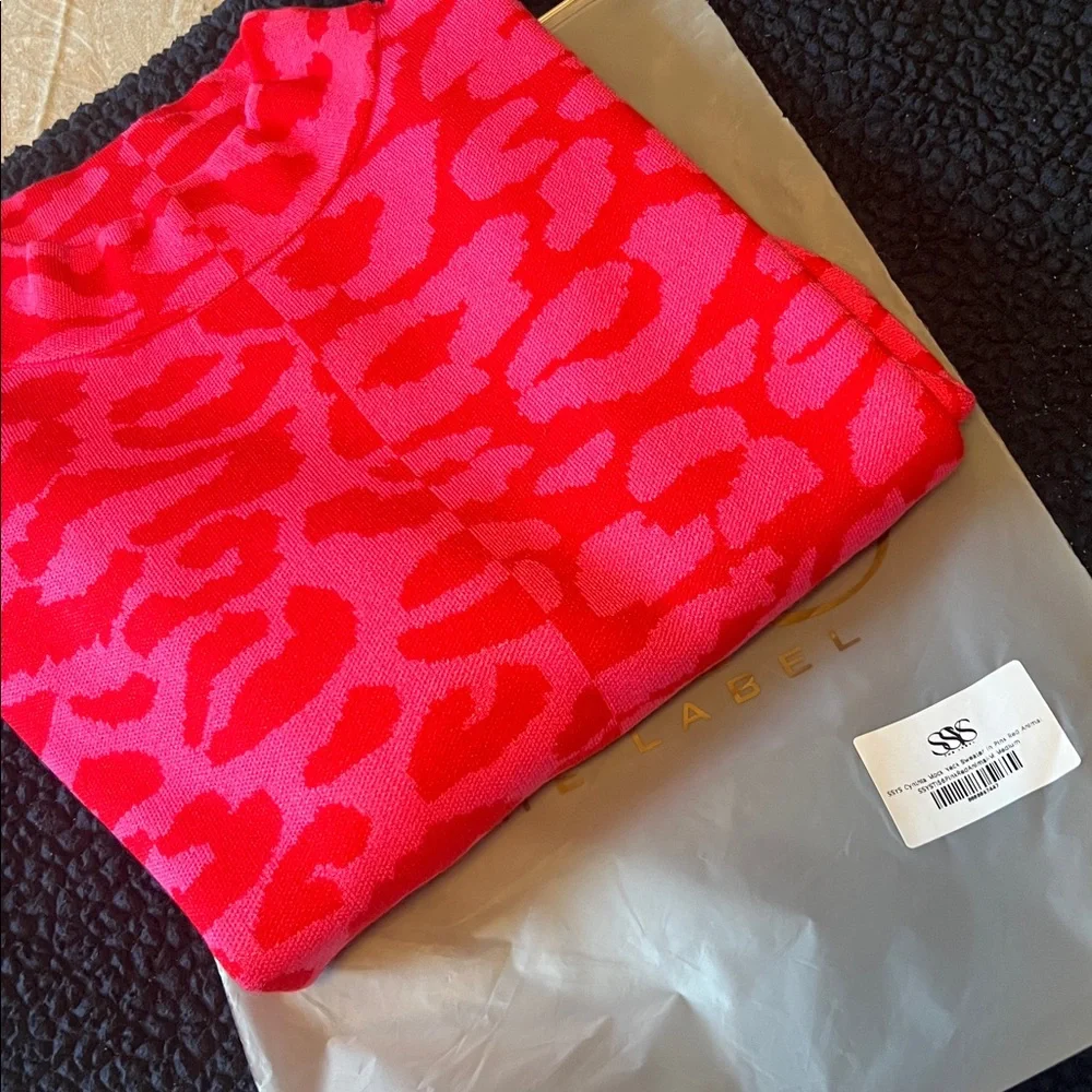 Women's Pink Leopard Sweater - Picture 5 of 7